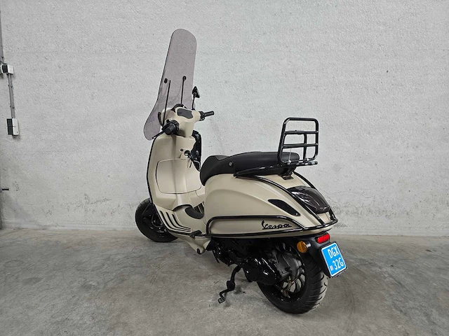 Vespa - snorscooter - sprint 4t - 25km uitvoering dgx32g - schade - - afbeelding 6 van  7