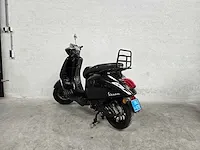Vespa - snorscooter - sprint 4t - 25km uitvoering - afbeelding 5 van  6