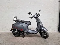 Vespa - snorscooter - sprint 4t - 25km uitvoering - afbeelding 1 van  6