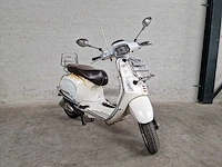 Vespa - snorscooter - sprint 4t - 4t 25km uitvoering dfd95k - afbeelding 4 van  8