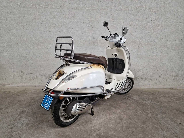 Vespa - snorscooter - sprint 4t - 4t 25km uitvoering dfd95k - afbeelding 6 van  8