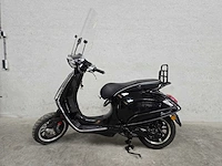 Vespa - snorscooter - sprint 4t - 4t 25km uitvoering dlt98j - afbeelding 1 van  7