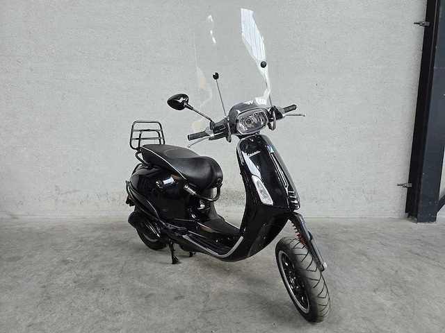 Vespa - snorscooter - sprint 4t - 4t 25km uitvoering dlt98j - afbeelding 4 van  7
