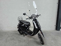 Vespa - snorscooter - sprint 4t - 4t 25km uitvoering dlt98j - afbeelding 4 van  7