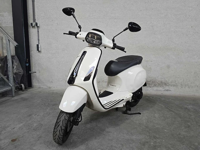 Vespa - snorscooter - sprint 50 - 4t 25km uitvoering dsl20z - afbeelding 3 van  7