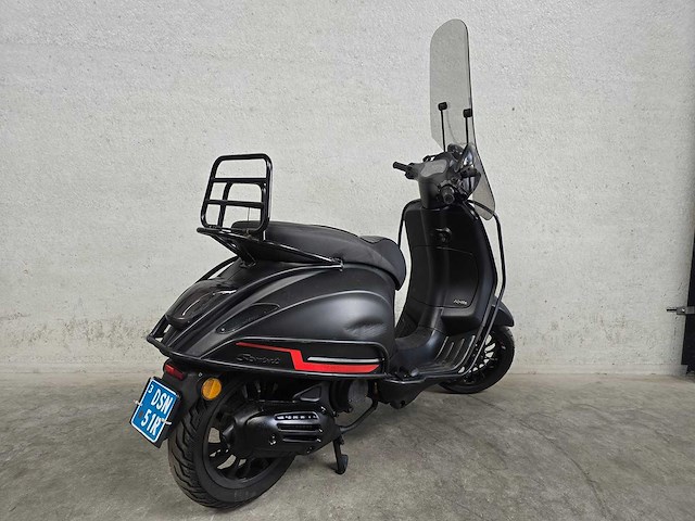 Vespa - snorscooter - sprint 50 - 4t 25km uitvoering dsn15r - afbeelding 7 van  9