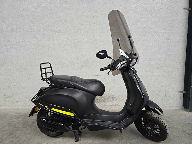 Vespa - snorscooter - sprint 50 - 4t 25km uitvoering dsn44f - afbeelding 2 van  7