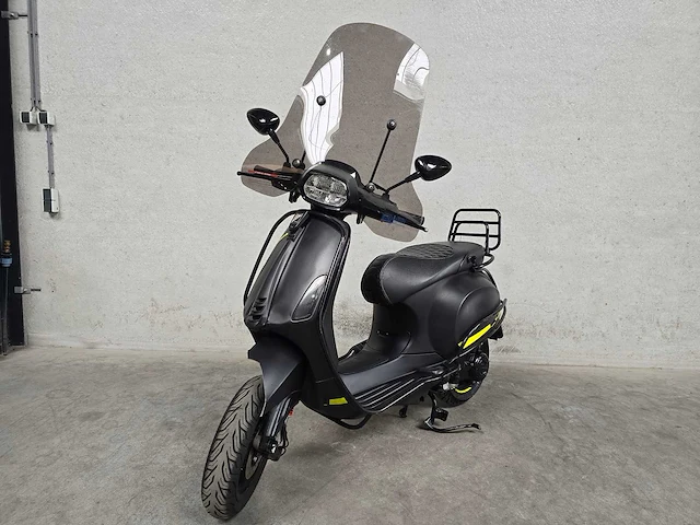 Vespa - snorscooter - sprint 50 - 4t 25km uitvoering dsn44f - afbeelding 3 van  7
