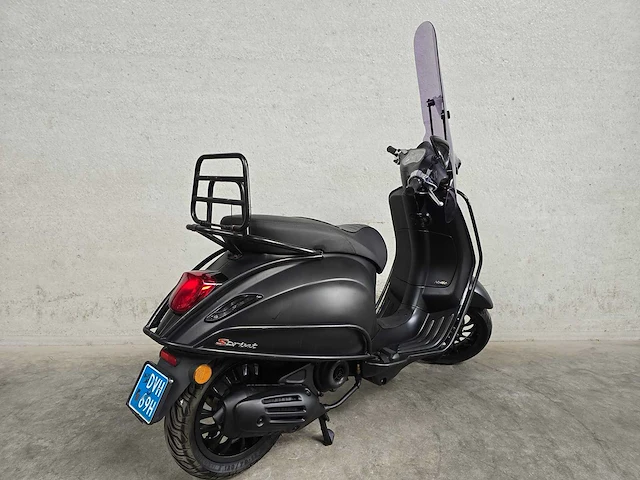 Vespa - snorscooter - sprint 50 - 4t 25km uitvoering dvh69h - afbeelding 5 van  8