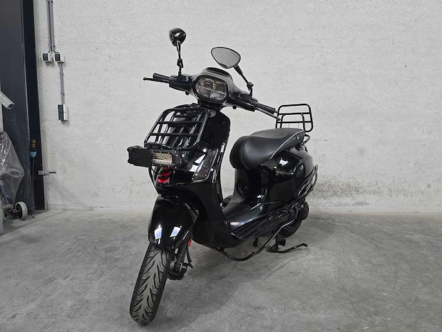 Vespa - snorscooter - sprint 50 - 4t 25km uitvoering fbk64g - afbeelding 3 van  9