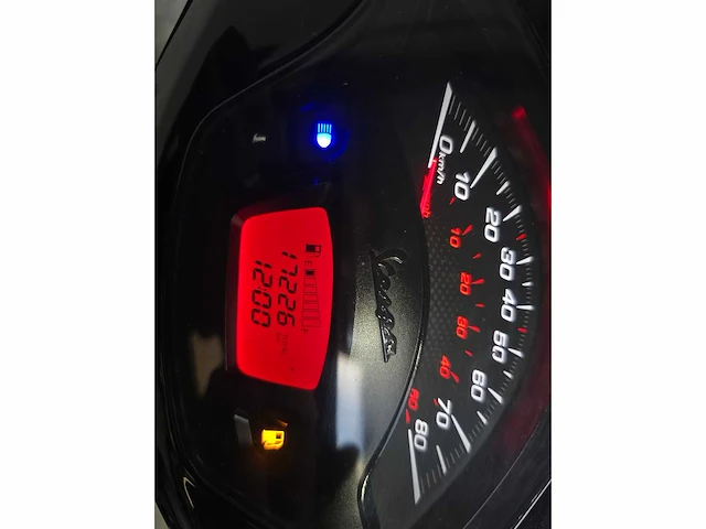 Vespa - snorscooter - sprint 50 - 4t 25km uitvoering fbk64g - afbeelding 9 van  9