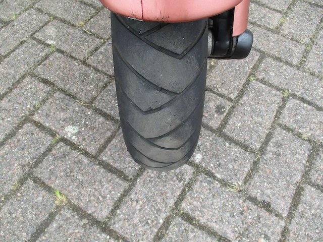 Vespa - snorscooter - sprint 50 injectie - scooter - afbeelding 6 van  11