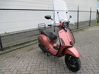 Vespa - snorscooter - sprint 50 injectie - scooter - afbeelding 7 van  11