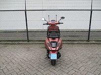 Vespa - snorscooter - sprint 50 injectie - scooter - afbeelding 10 van  11