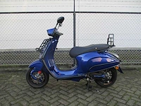 Vespa - snorscooter - sprint special 4t - scooter - afbeelding 1 van  12