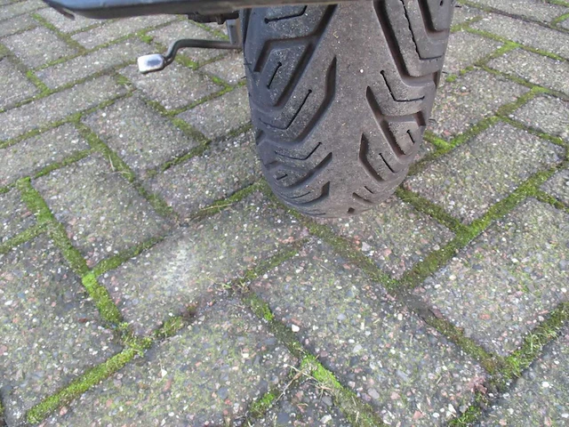 Vespa - snorscooter - sprint special 4t - scooter - afbeelding 2 van  12