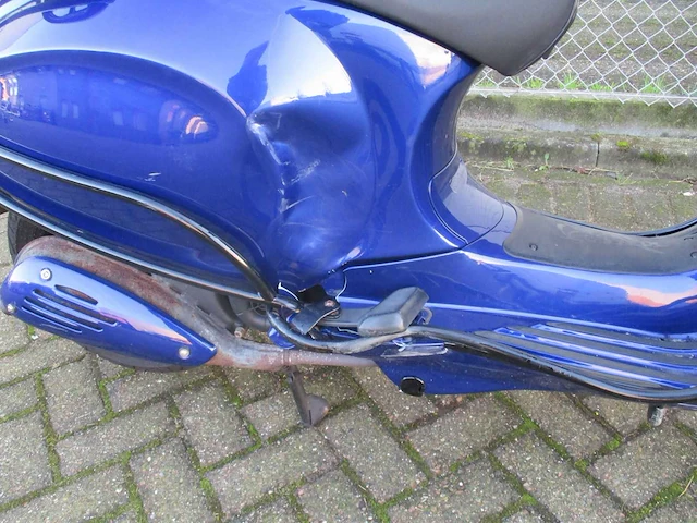 Vespa - snorscooter - sprint special 4t - scooter - afbeelding 10 van  12