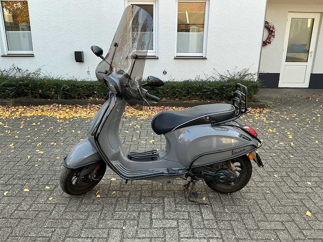 Vespa - sprint - scooter - afbeelding 12 van  29