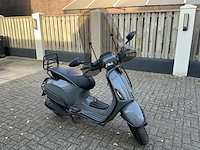 Vespa - sprint - scooter - afbeelding 26 van  29