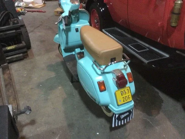 Vespa bromscooter scooter - afbeelding 7 van  11