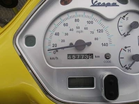 Vespa gts 125 - motorscooter - full options - motorfiets - afbeelding 3 van  11