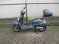 Vespa gts 250 ie - motorscooter - motorfiets - afbeelding 1 van  11