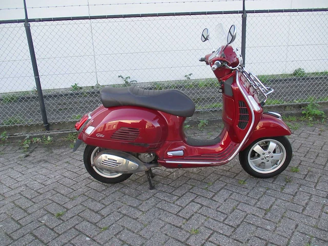 Vespa gts 300 - motorscooter - touring abs - motorfiets - afbeelding 8 van  11