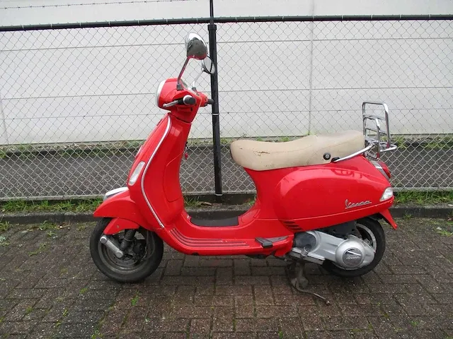 Vespa lx - motorscooter - 125 ie injectie - motorfiets - afbeelding 1 van  9