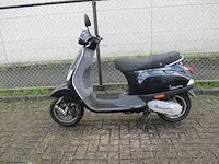 Vespa lx 50 - bromscooter - 2 tact - scooter - afbeelding 1 van  12
