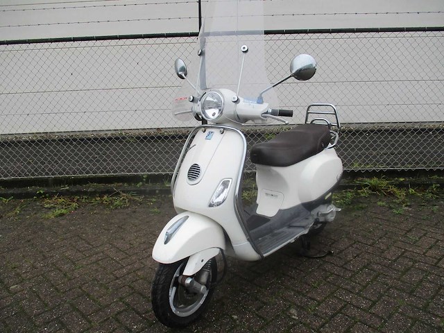 Vespa lx 50 - snorscooter - scooter - afbeelding 4 van  11