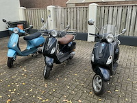 Vespa lx50 scooter (3x) - afbeelding 1 van  30