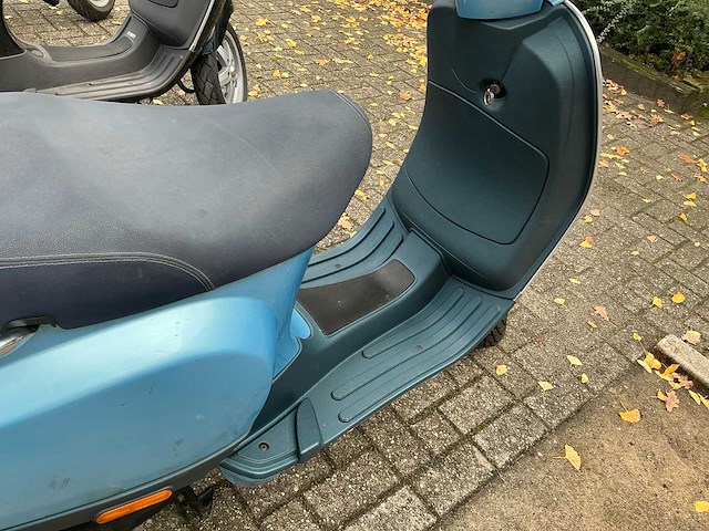 Vespa lx50 scooter (3x) - afbeelding 19 van  30