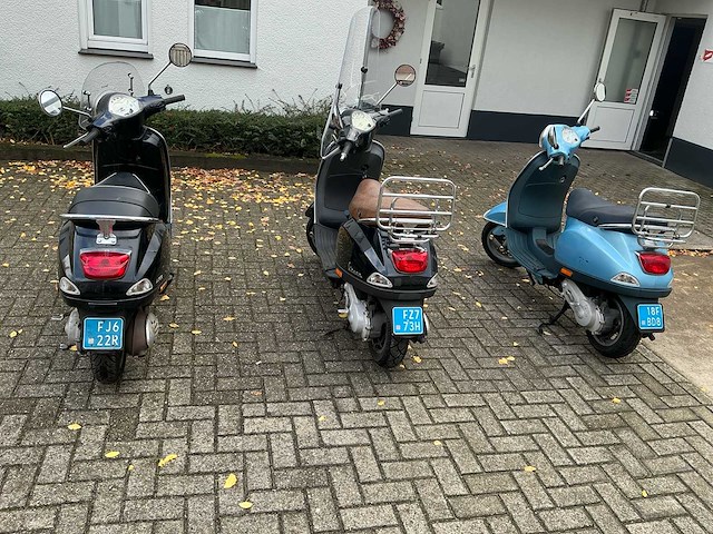 Vespa lx50 scooter (3x) - afbeelding 25 van  30