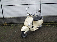 Vespa lxv 50 - snorscooter - scooter - afbeelding 4 van  11