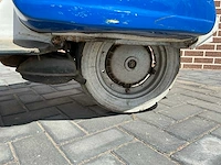 Vespa oldtimer scooter handgeschakeld - afbeelding 7 van  15