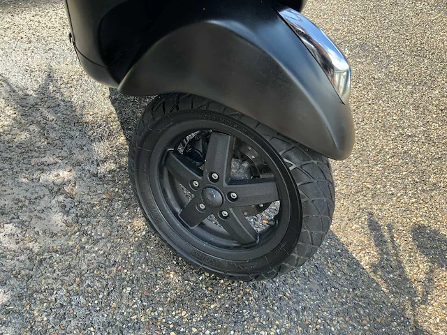 Vespa piaggio lxv scooter - afbeelding 11 van  14