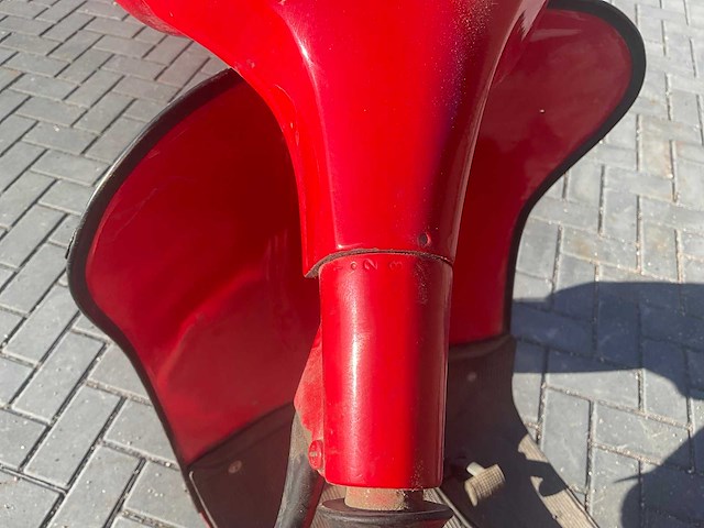 Vespa piaggio oldtimer scooter - afbeelding 2 van  13