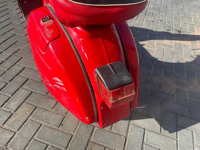 Vespa piaggio oldtimer scooter - afbeelding 4 van  13