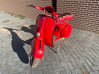 Vespa piaggio oldtimer scooter - afbeelding 1 van  13