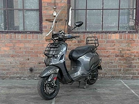 Vespa sprint 4t -special edition- piaggo 25km 2017, dkr-08-p - afbeelding 1 van  24
