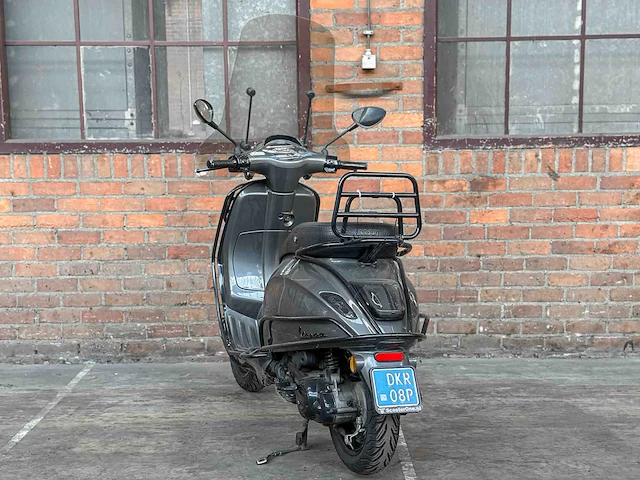 Vespa sprint 4t -special edition- piaggo 25km 2017, dkr-08-p - afbeelding 14 van  24