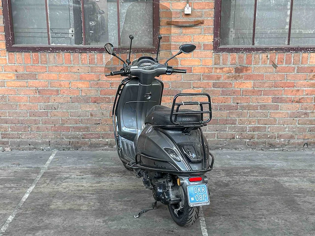 Vespa sprint 4t -special edition- piaggo 25km 2017, dkr-08-p - afbeelding 15 van  24