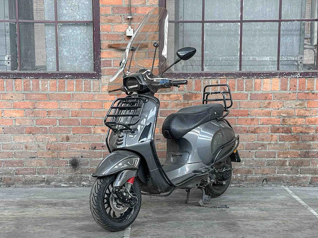 Vespa sprint 4t -special edition- piaggo 25km 2017, dkr-08-p - afbeelding 18 van  24