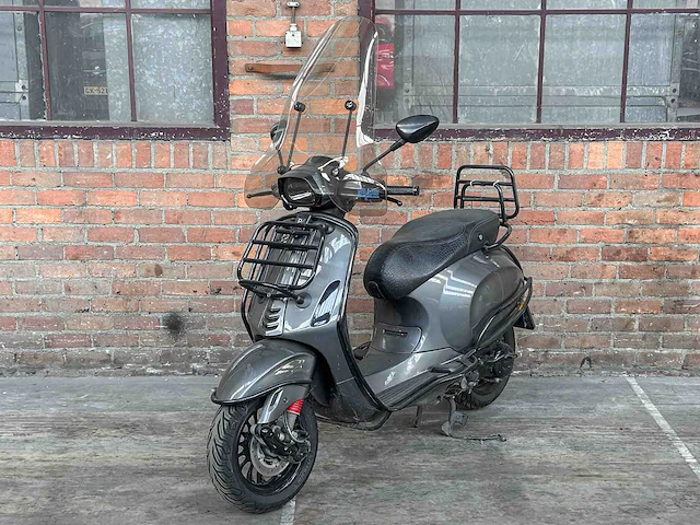 Vespa sprint 4t -special edition- piaggo 25km 2017, dkr-08-p - afbeelding 19 van  24
