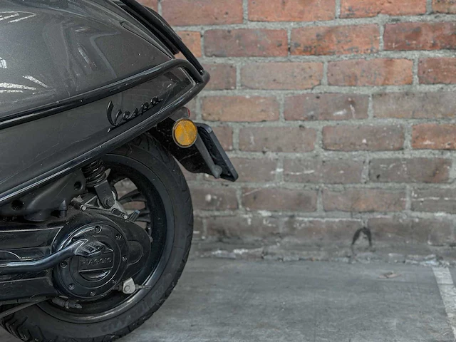 Vespa sprint 4t -special edition- piaggo 25km 2017, dkr-08-p - afbeelding 21 van  24