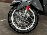Vespa sprint 4t 49cc 2014, f-768-vr scooter - afbeelding 24 van  26