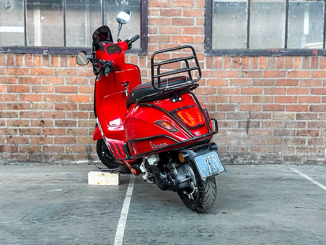 Vespa sprint 4t 80cc 2015 -custom- scooter, dfd-73-t - afbeelding 9 van  31