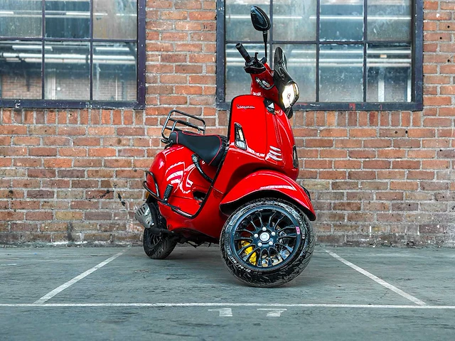 Vespa sprint 4t 80cc 2015 -custom- scooter, dfd-73-t - afbeelding 29 van  31
