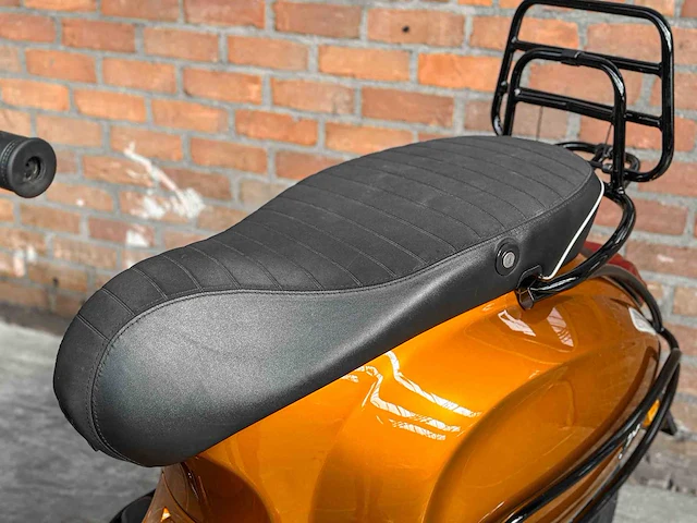 Vespa sprint 4t (custom) 2014, f-512-xf scooter - afbeelding 4 van  54