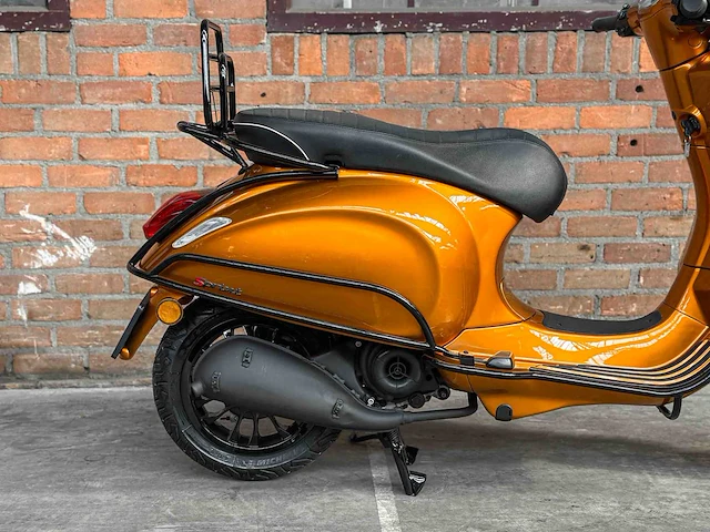 Vespa sprint 4t (custom) 2014, f-512-xf scooter - afbeelding 19 van  54